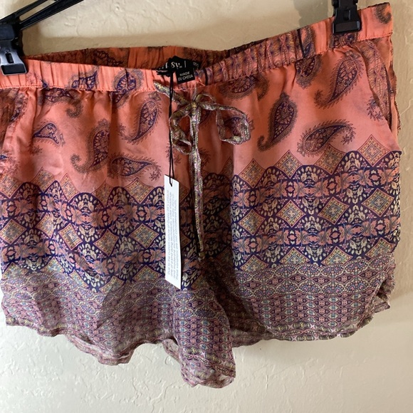 GYPSY05 Boho,100%Silk Sheer Paisley Drawstring Waist Pocket Shorts - Picture 16 of 17